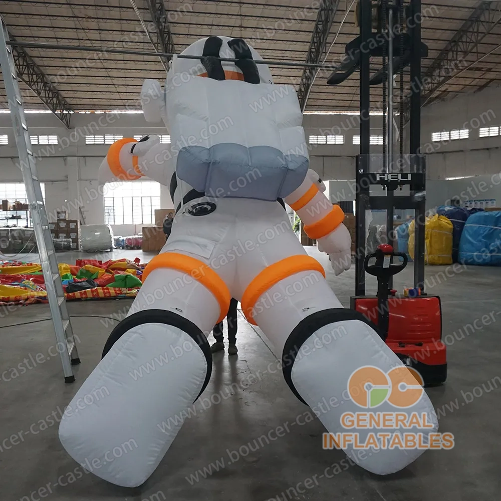 Inflatable  astronaut