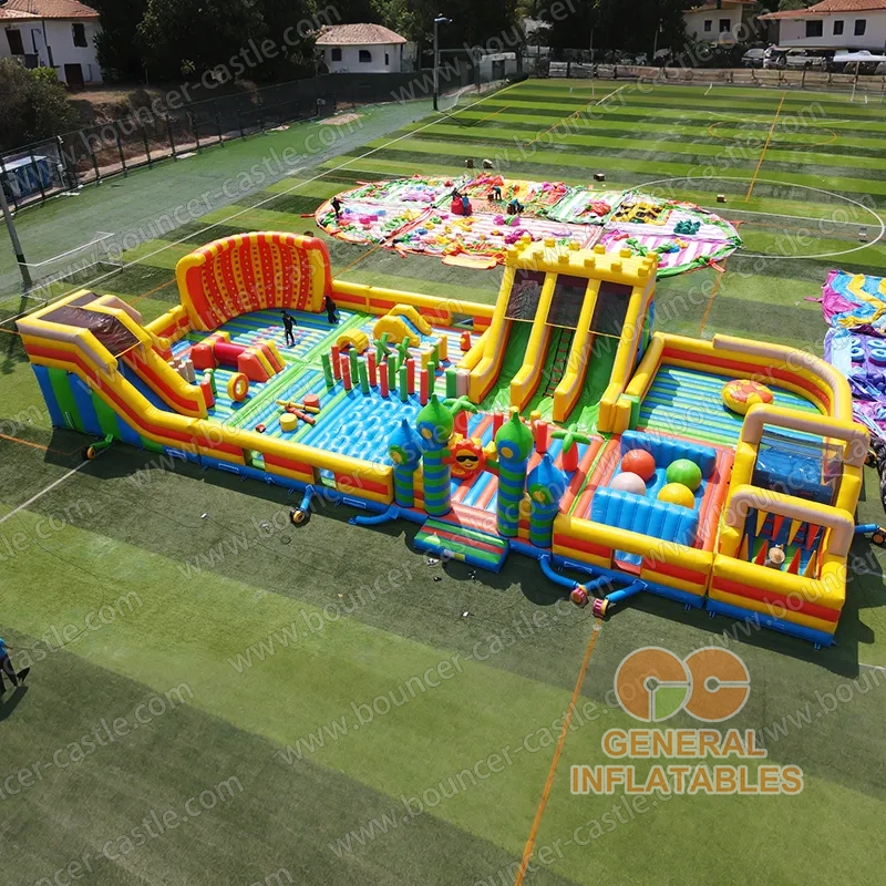 Giant play park